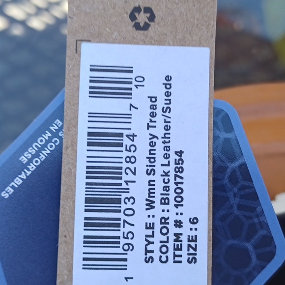 TOMS black leather sandals, size 6 - Picture 5 of 5